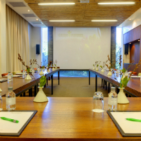 Unit 5: We're planning a conference