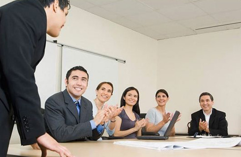 Mẫu câu tiếng Anh lắng nghe ý kiến mới – tiếng Anh công sở Mẫu câu tiếng Anh lắng nghe ý kiến mới – tiếng Anh công sở