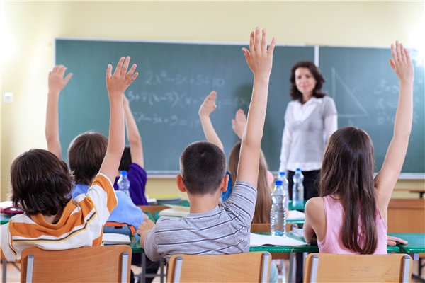 Một số câu giao tiếp tiếng Anh thông dụng giữa giáo viên với học sinh Một số câu giao tiếp tiếng Anh thông dụng giữa giáo viên với học sinh